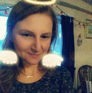 Meet your Posher, Rebecca